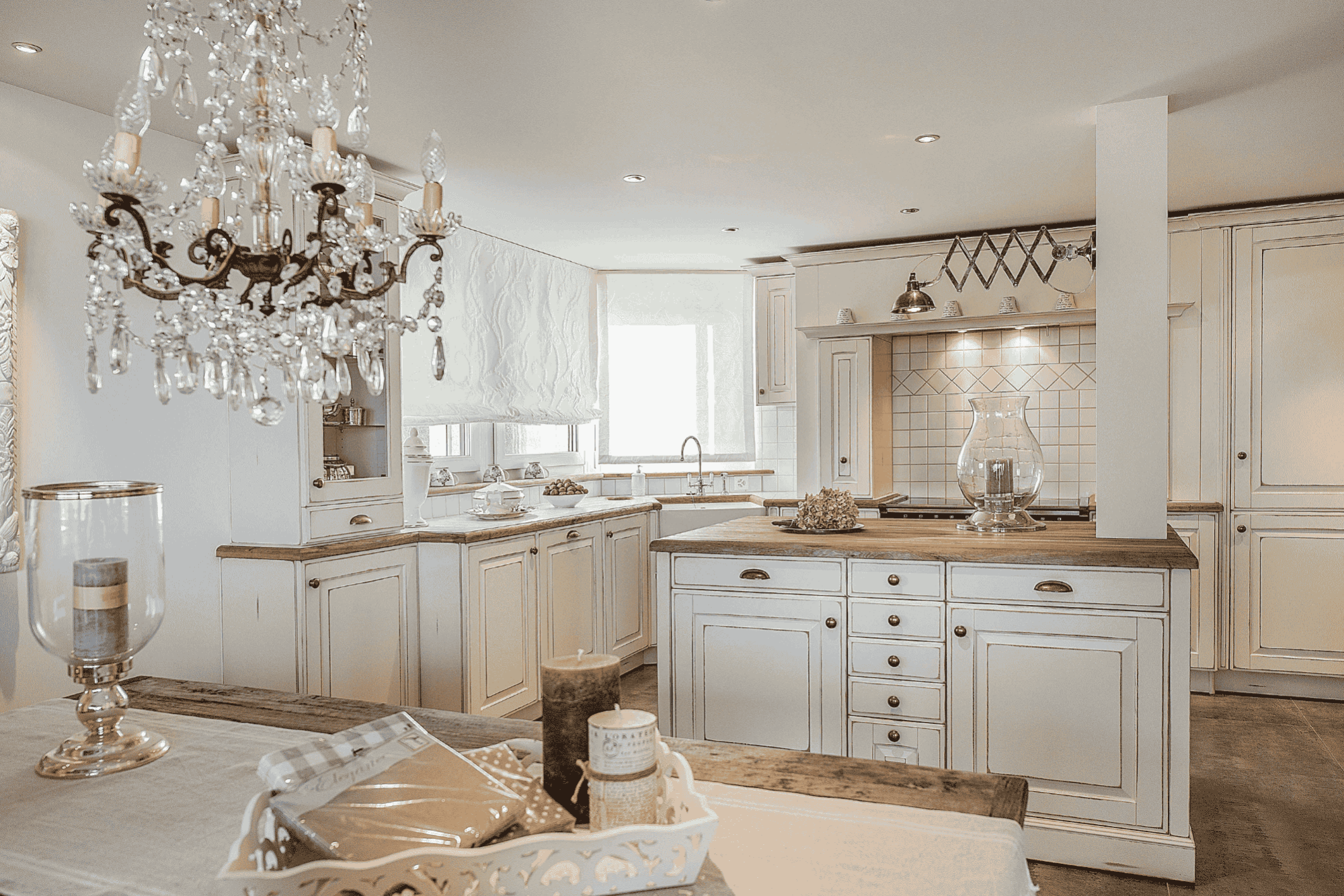 eine rustikale Landhausküche des Herstellers Oster